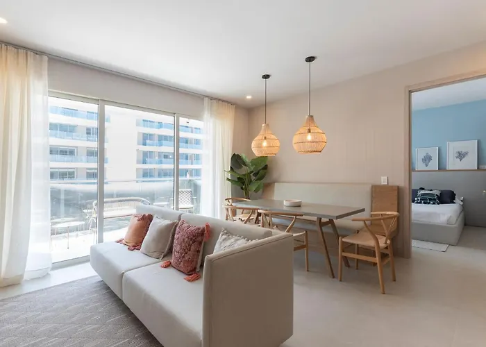 Armonia Luxe Condo Experience